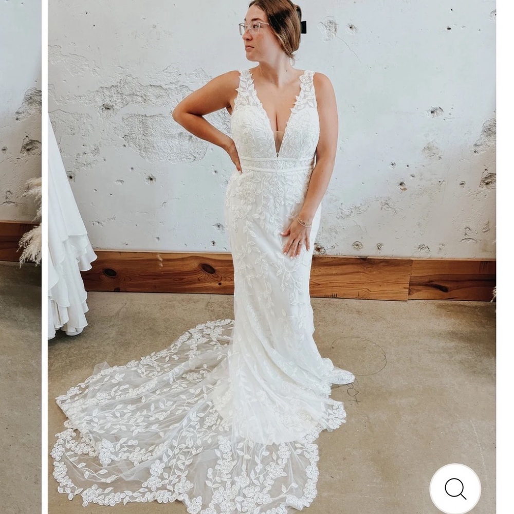 Jenny yoo wedding dress